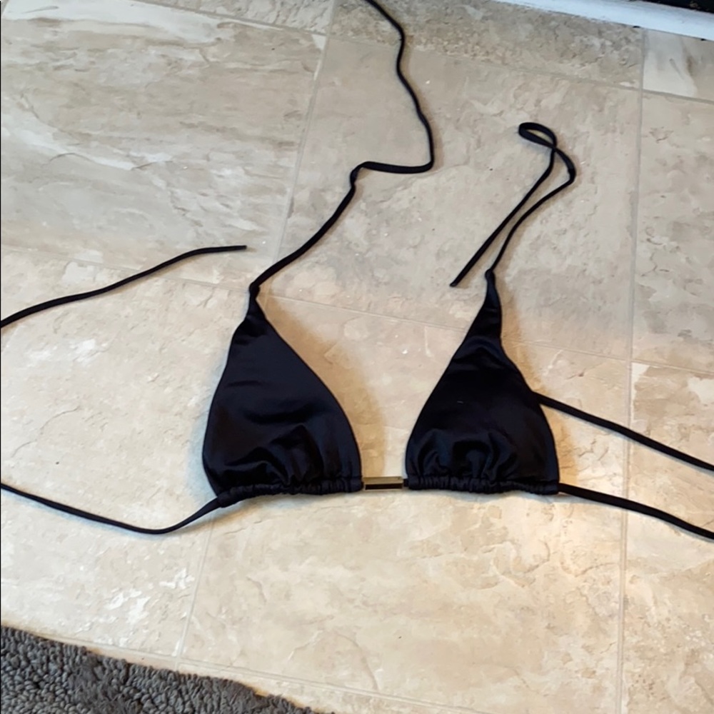 Black bikini top